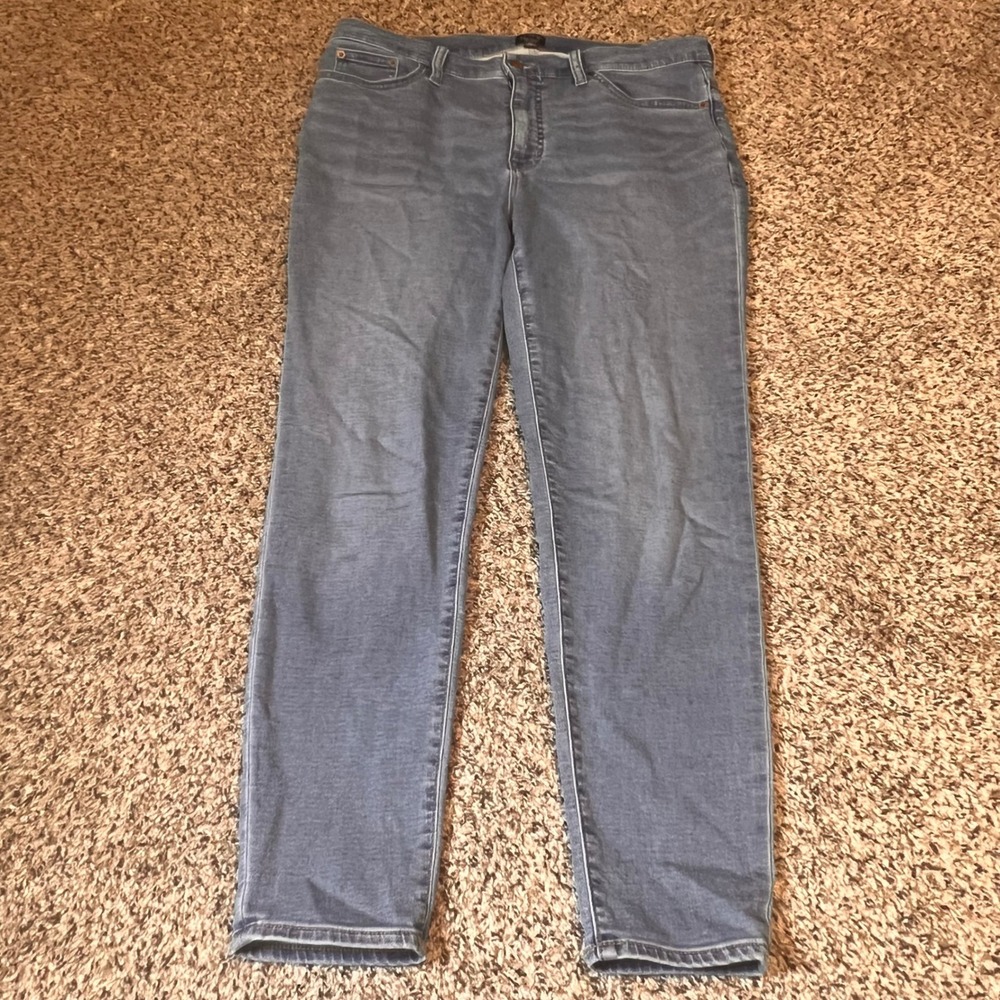 J.Crew Mid-Rise Skinny Jeans Re-Imagined Gray Wash‎ Denim Size 32